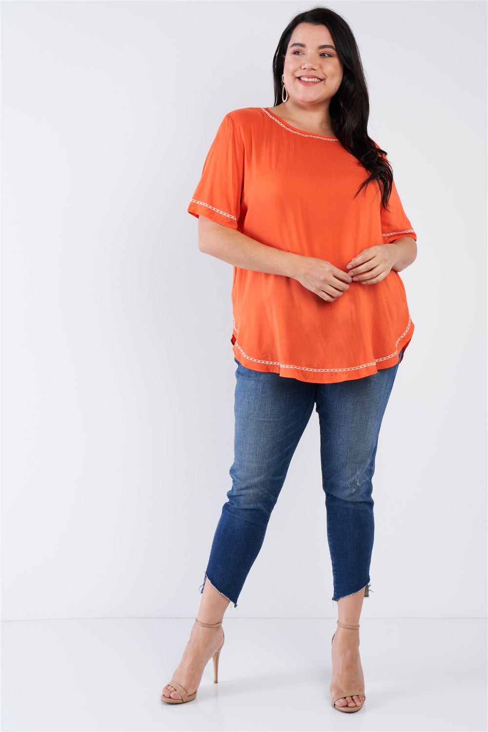 Plus Size Embroidered Hem Short Sleeve Top