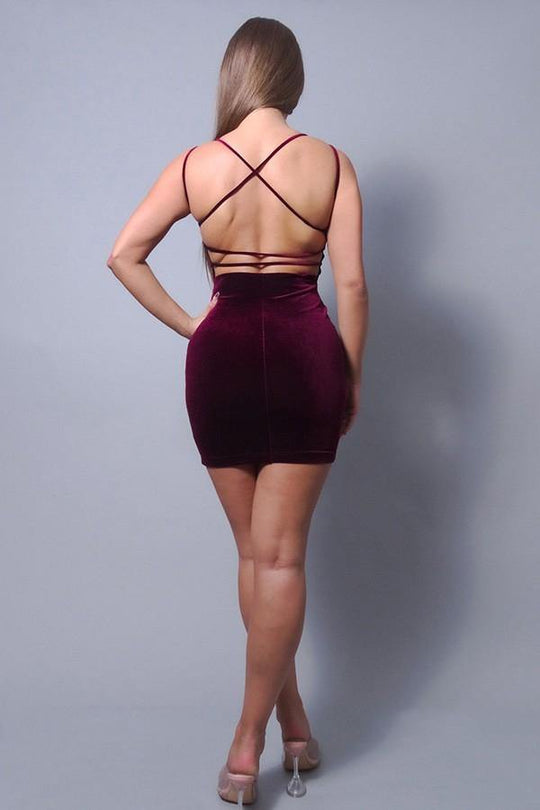 Showstopper, Sexy Crossover Strap Dress - bulkybox